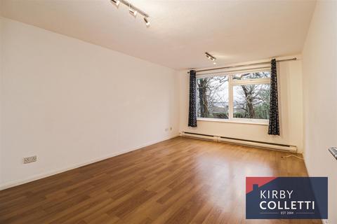undefined, Woodgrange Court, Rawdon Drive, Hoddesdon, Herts