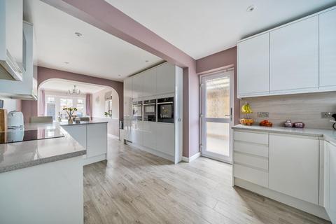 38 Eagle Close, Larkfield, Aylesford, ME20 6QE