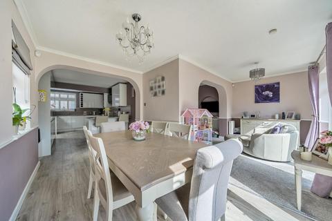 38 Eagle Close, Larkfield, Aylesford, ME20 6QE