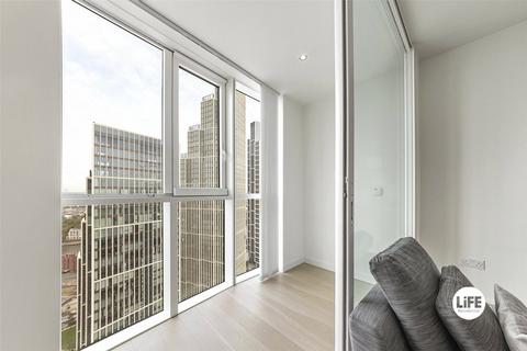 1 bedroom apartment for sale, Sky Gardens, London SW8