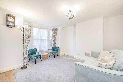 2 bedroom flat for sale, Oxford Road, London W5
