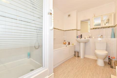 1 bedroom ground floor flat for sale, Station Road, Lyminge, Folkestone, Kent