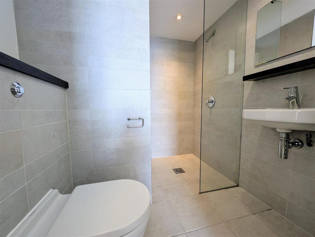 Ensuite