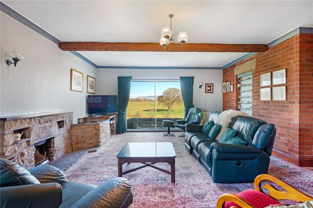 Living/Sitting Room