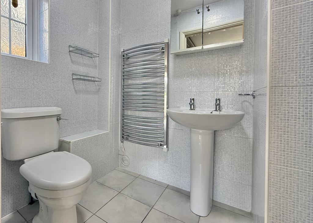 Ensuite