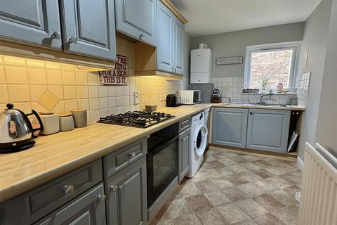 91 Chapel Fields, Godalming, GU7 2AA