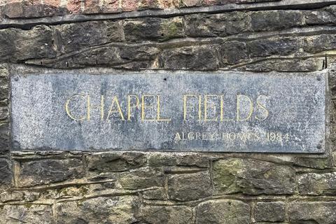 91 Chapel Fields, Godalming, GU7 2AA