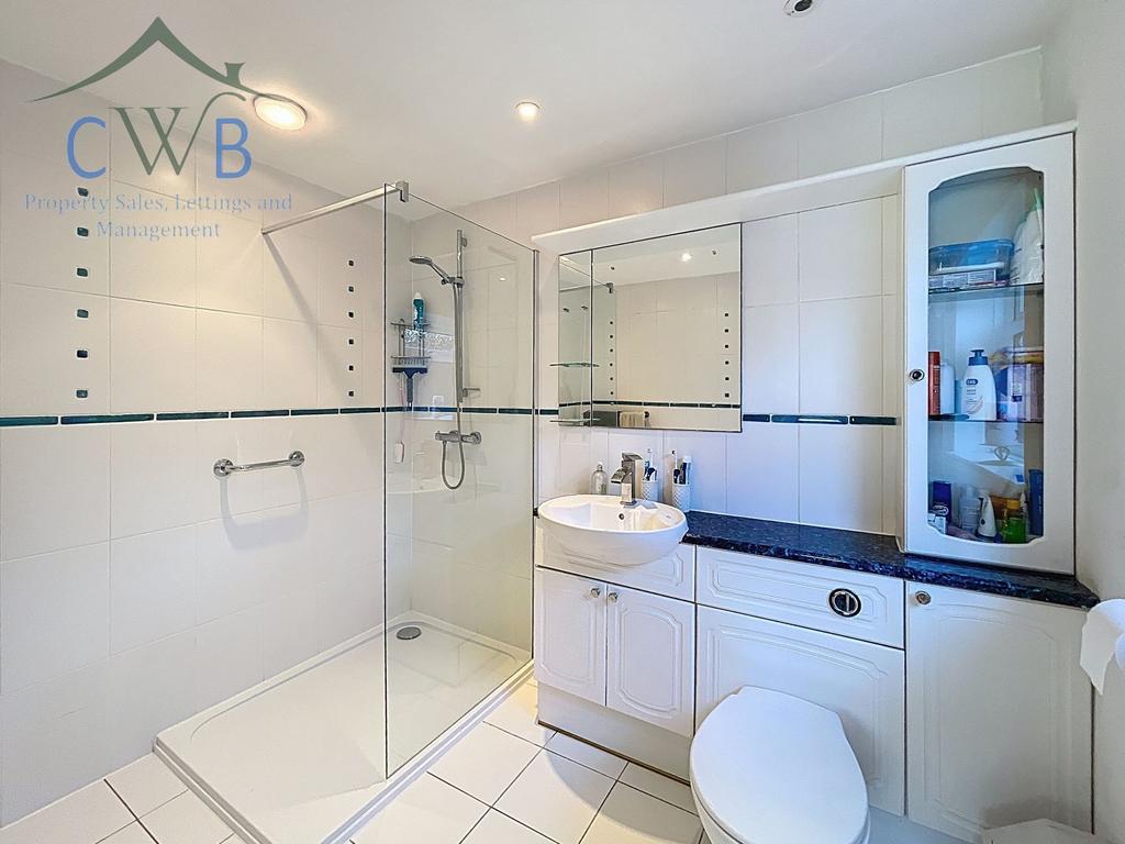 Ensuite