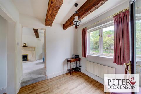 1 Owlets End, Barton, Alcester, B50 4ND