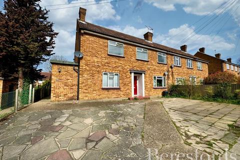 53 Claremont Road, Hornchurch, RM11 1BY