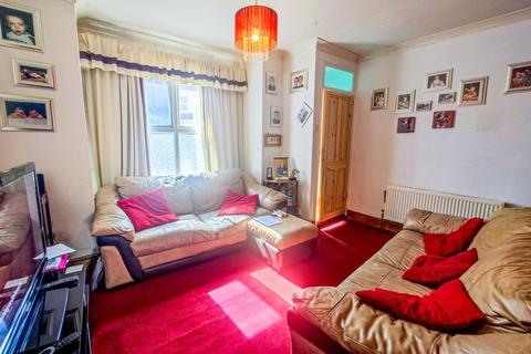 2 bedroom terraced house for sale, Melling Street, Plumstead Common, SE18