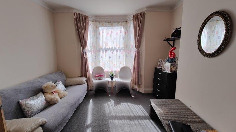 Three Bed Mid Terrace House Off Northolt Road Cen