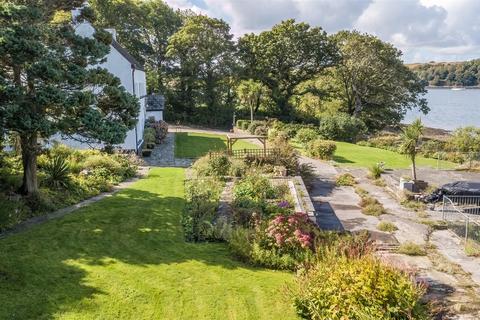 4 bedroom detached house for sale, Cosheston, Pembroke Dock