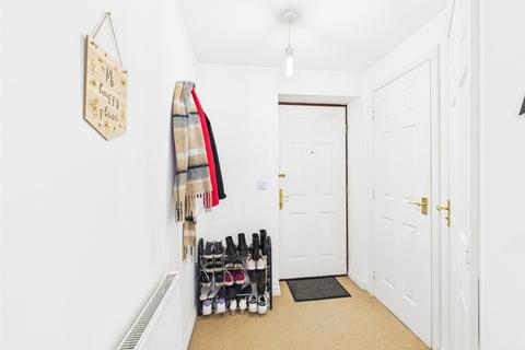 11 Woodvale Kingsway, Quedgeley, Gloucester, GL2 2AU