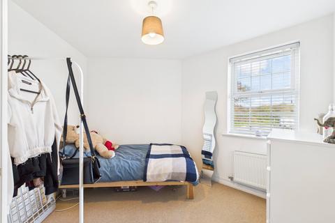 11 Woodvale Kingsway, Quedgeley, Gloucester, GL2 2AU