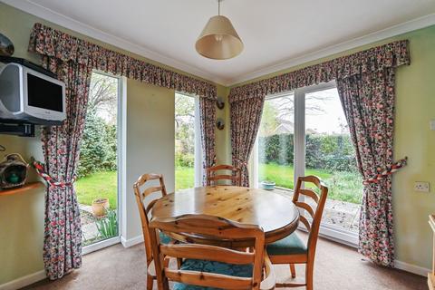 3 Beverley Gardens, Swanmore, Southampton, SO32 2RT