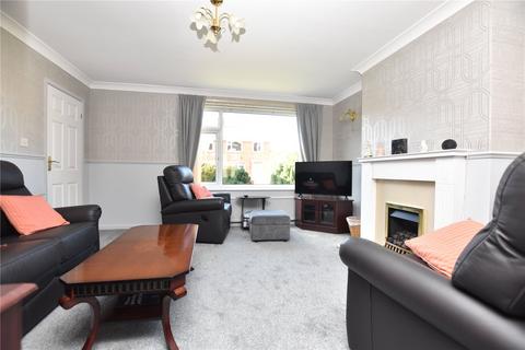 3 bedroom semi-detached house for sale, Granny Avenue, Churwell, Morley, Leeds