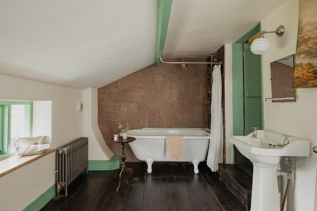 271753 - 1-2 Church Terrace, Halesworth-60.jpg