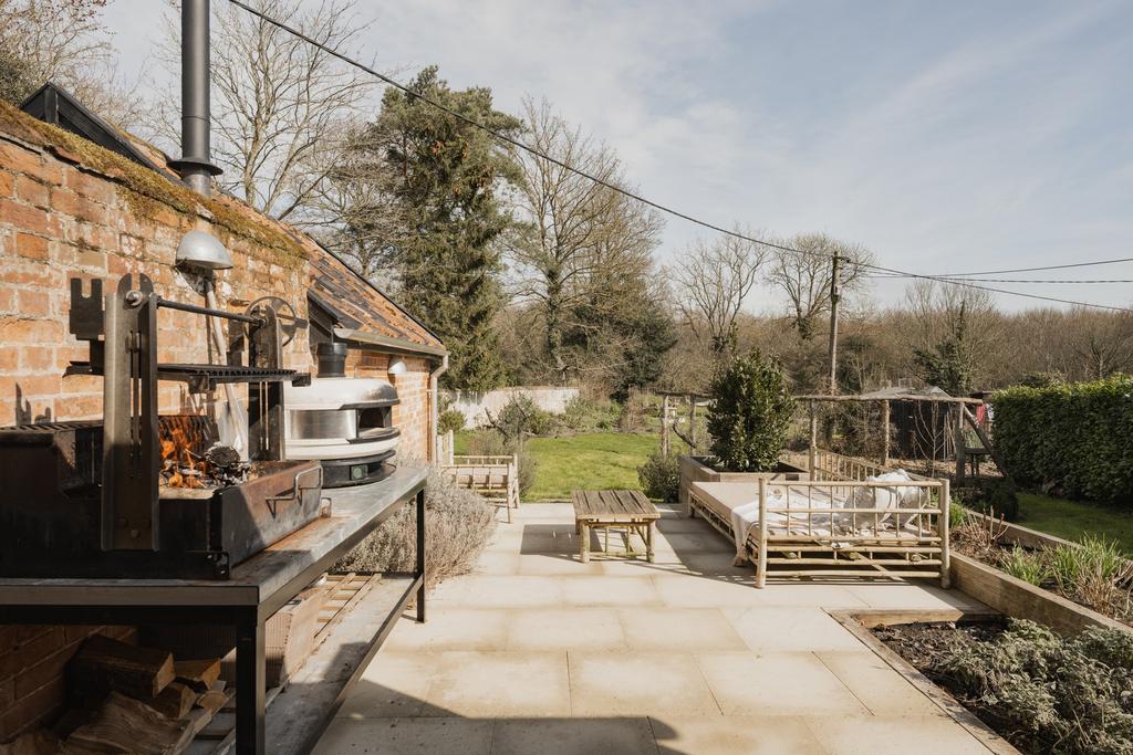 271707 - 1-2 Church Terrace, Halesworth-14.jpg