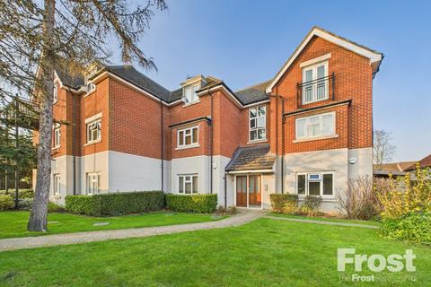 12 Aldenham Close, Slough, SL3 7FN