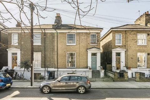 Flat 2, 96 Middleton Road, London, E8 4LN