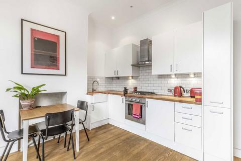 Flat 2, 96 Middleton Road, London, E8 4LN