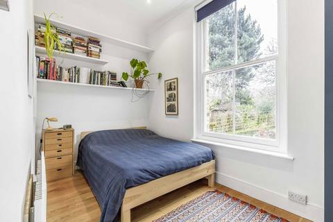 Flat 2, 96 Middleton Road, London, E8 4LN