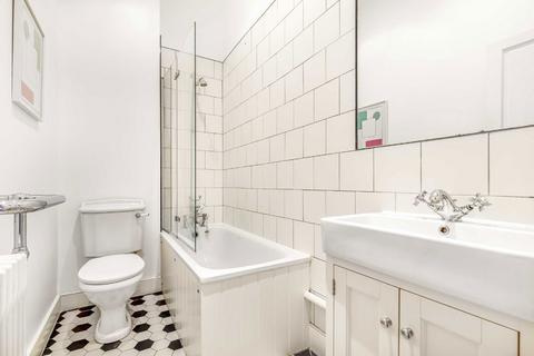 Flat 2, 96 Middleton Road, London, E8 4LN