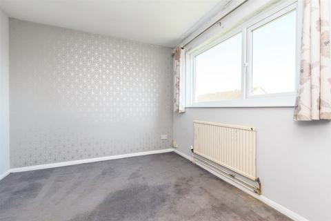 49 Thistledown, Gravesend, DA12 5EU