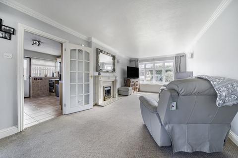 4 bedroom semi-detached house for sale, Downs Avenue, Chislehurst