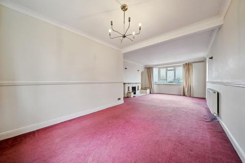 28 Greenbank Court Flats, 16 Hill Crescent, Clarkston, Glasgow, G76 8DQ
