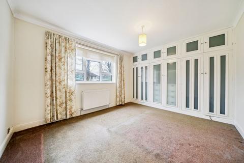 28 Greenbank Court Flats, 16 Hill Crescent, Clarkston, Glasgow, G76 8DQ