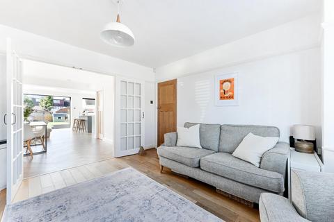 79 Meadowview Road, Epsom, KT19 9TT
