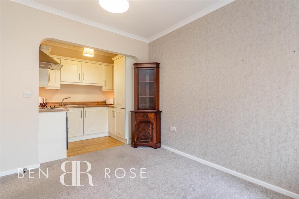 Lounge/Kitchen