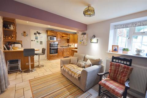 3 bedroom cottage for sale, The Street, East Knoyle, Salisbury