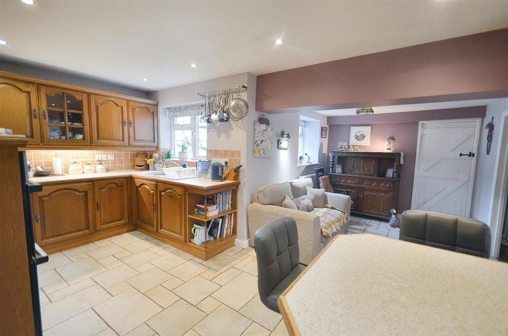 Kitchen/Family Room