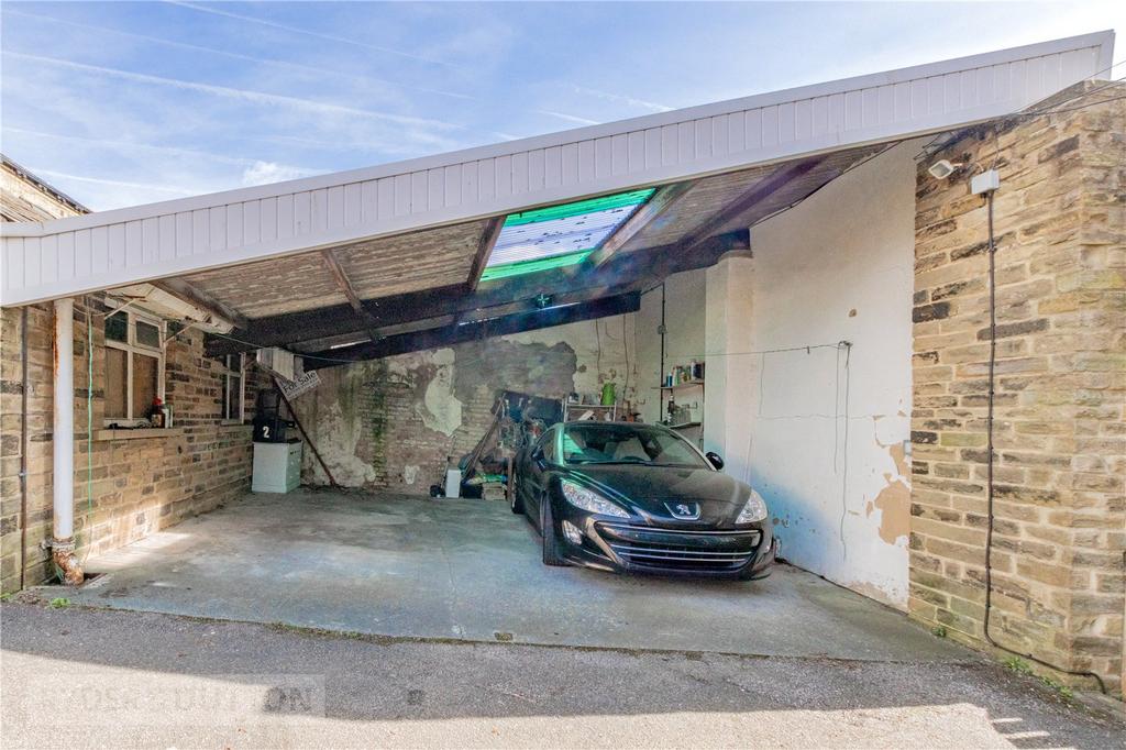 Car Port (Left Side)