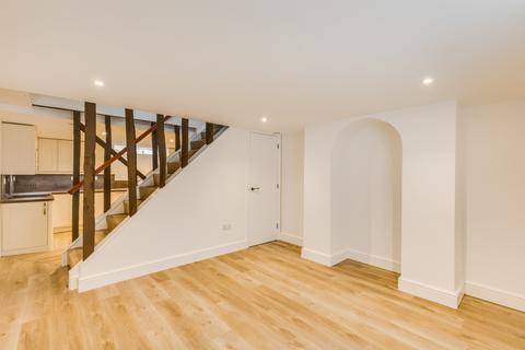undefined, High Street, Welwyn, Herts, AL6
