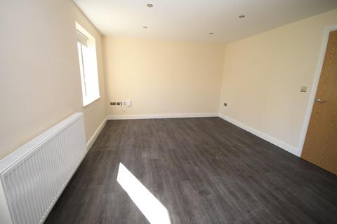 1 bedroom apartment to rent, High Street, Idle, Bradford