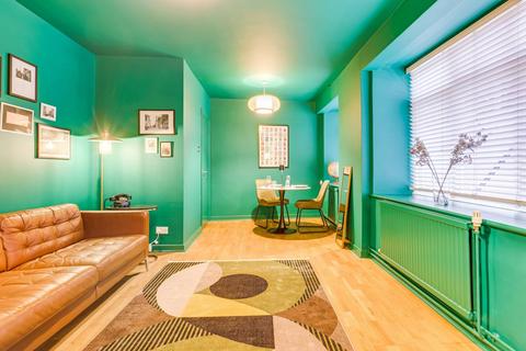 undefined, Red Lion Court, City, London, EC4A