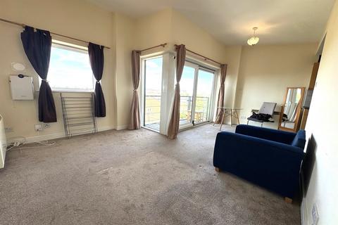 1 bedroom apartment to rent, Fishguard Way, E16
