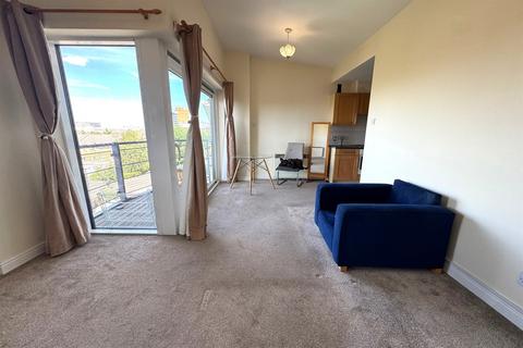 1 bedroom apartment to rent, Fishguard Way, E16