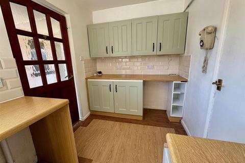10 Normandy Avenue, Burnham-on-crouch, CM0 8JR