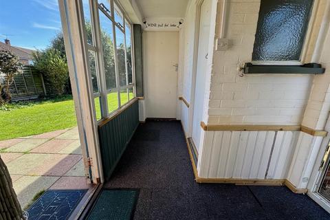 10 Normandy Avenue, Burnham-on-crouch, CM0 8JR