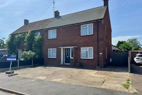10 Normandy Avenue, Burnham-on-crouch, CM0 8JR