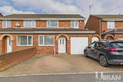 3 bedroom house for sale, Corona Drive, Hull