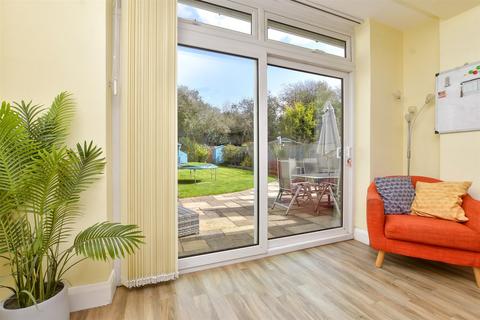 85 Commonfield Road, Banstead, SM7 2JY
