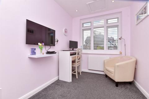 85 Commonfield Road, Banstead, SM7 2JY