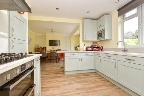 85 Commonfield Road, Banstead, SM7 2JY
