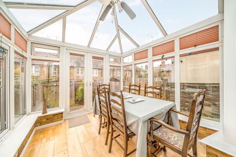 264 Derinton Road, London, SW17 8HU